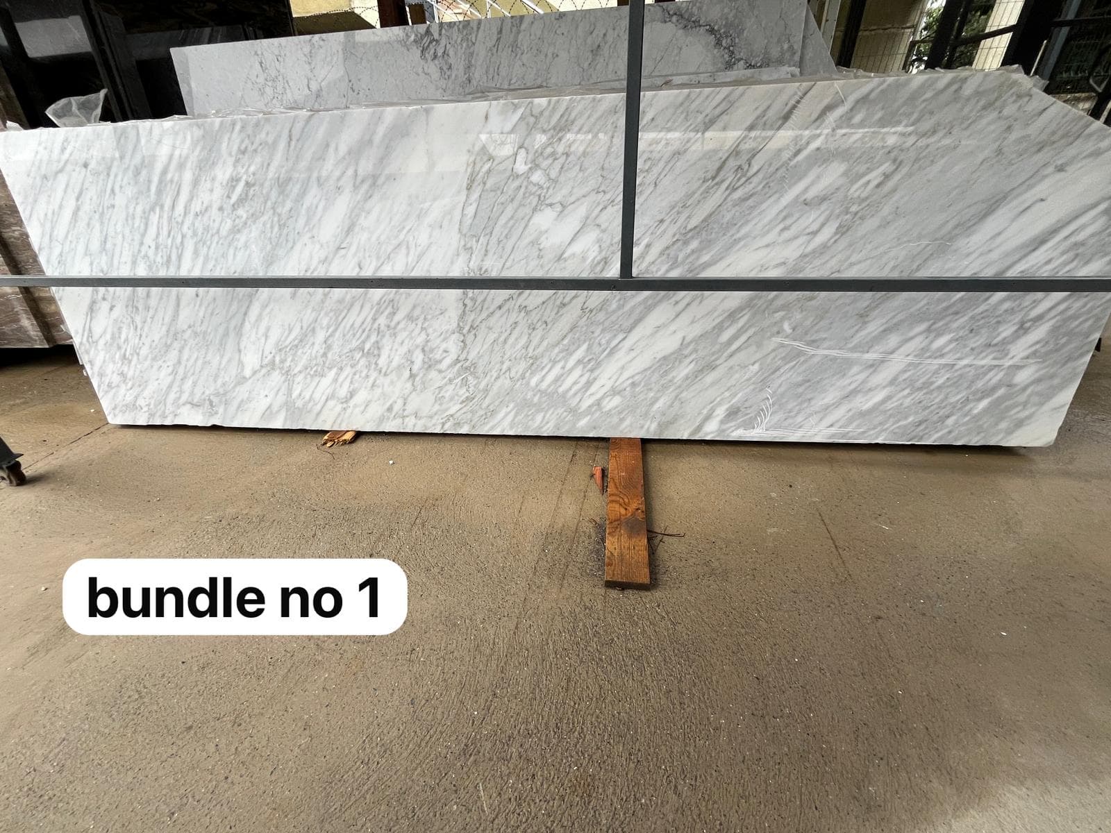Carrara 2
