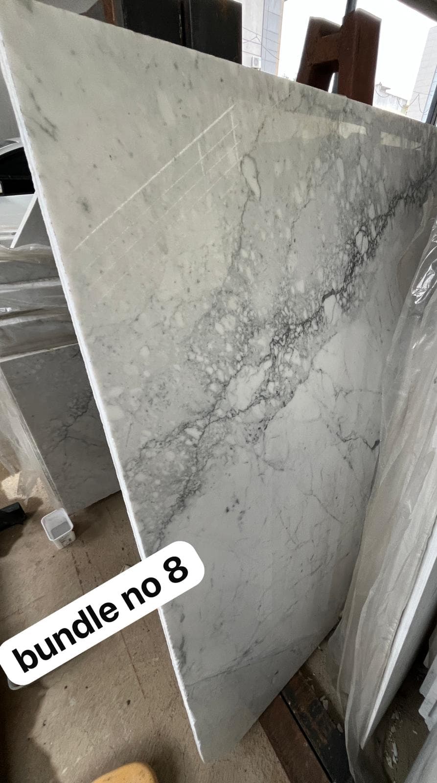 Carrara 9